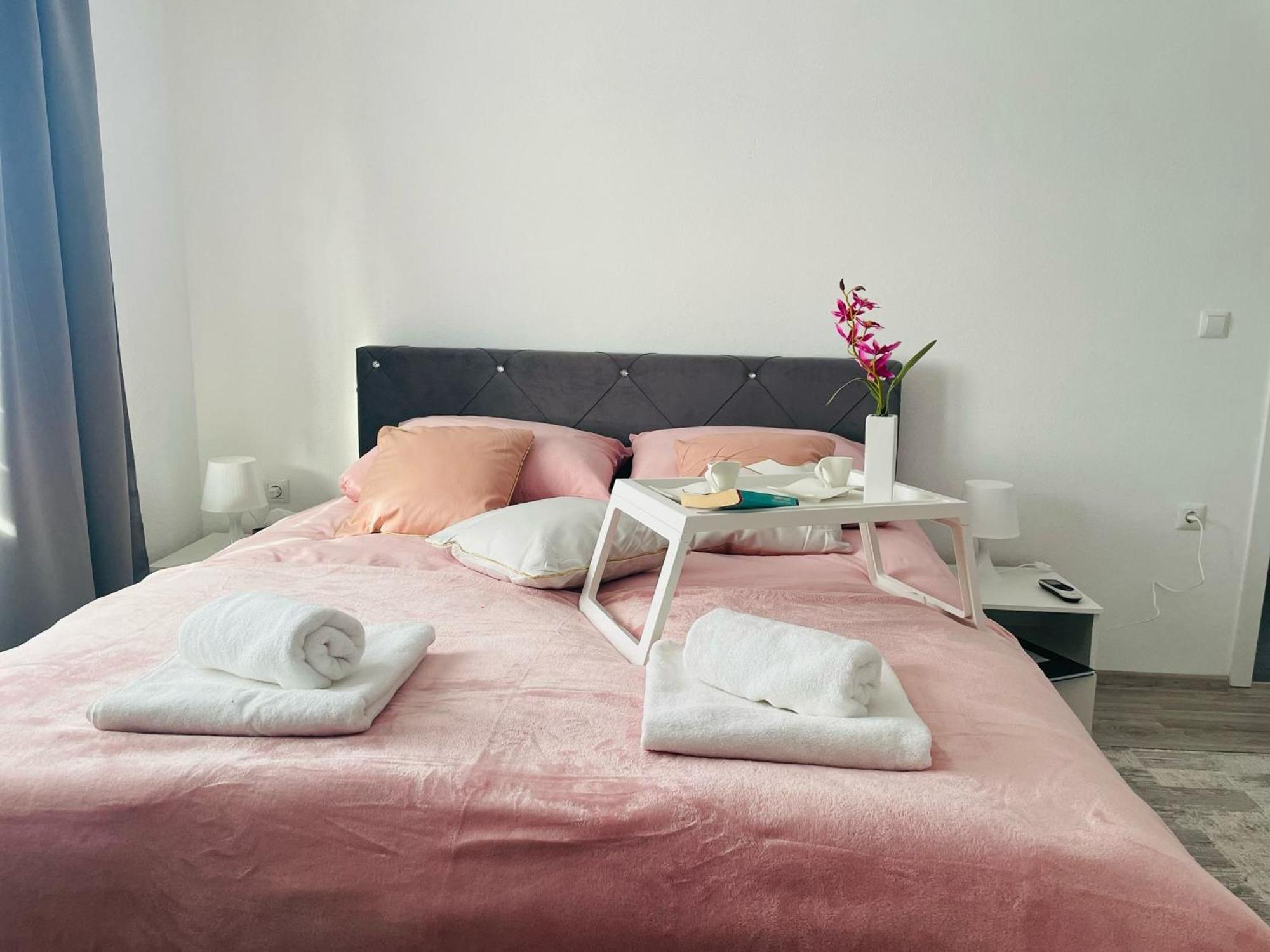 Apartment Zara Bihać Esterno foto