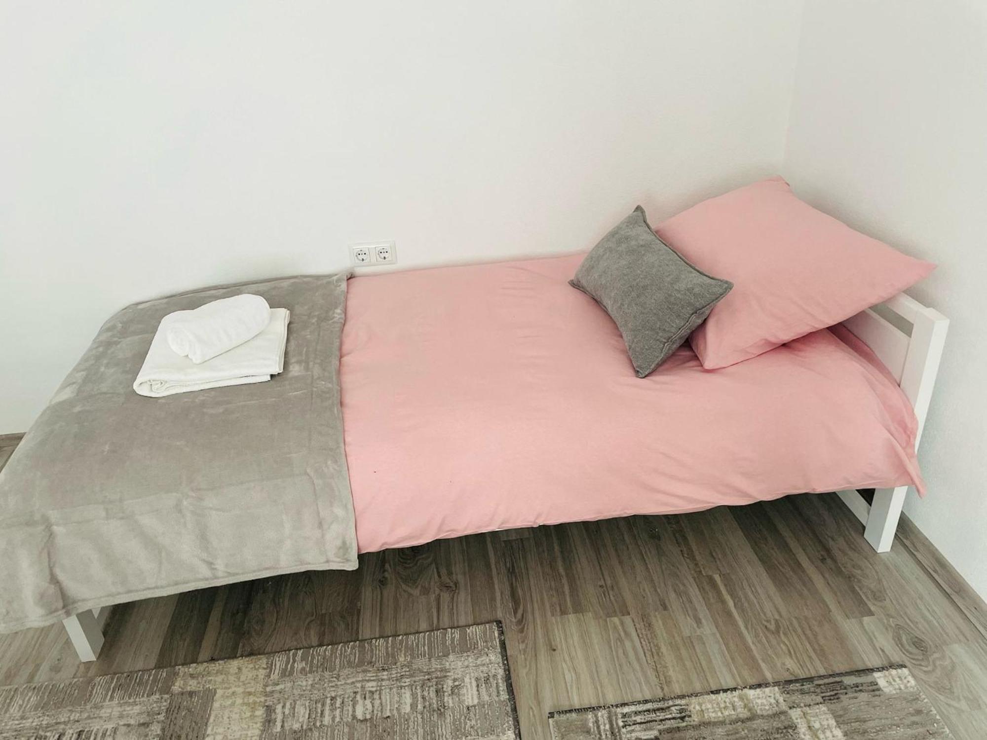 Apartment Zara Bihać Esterno foto