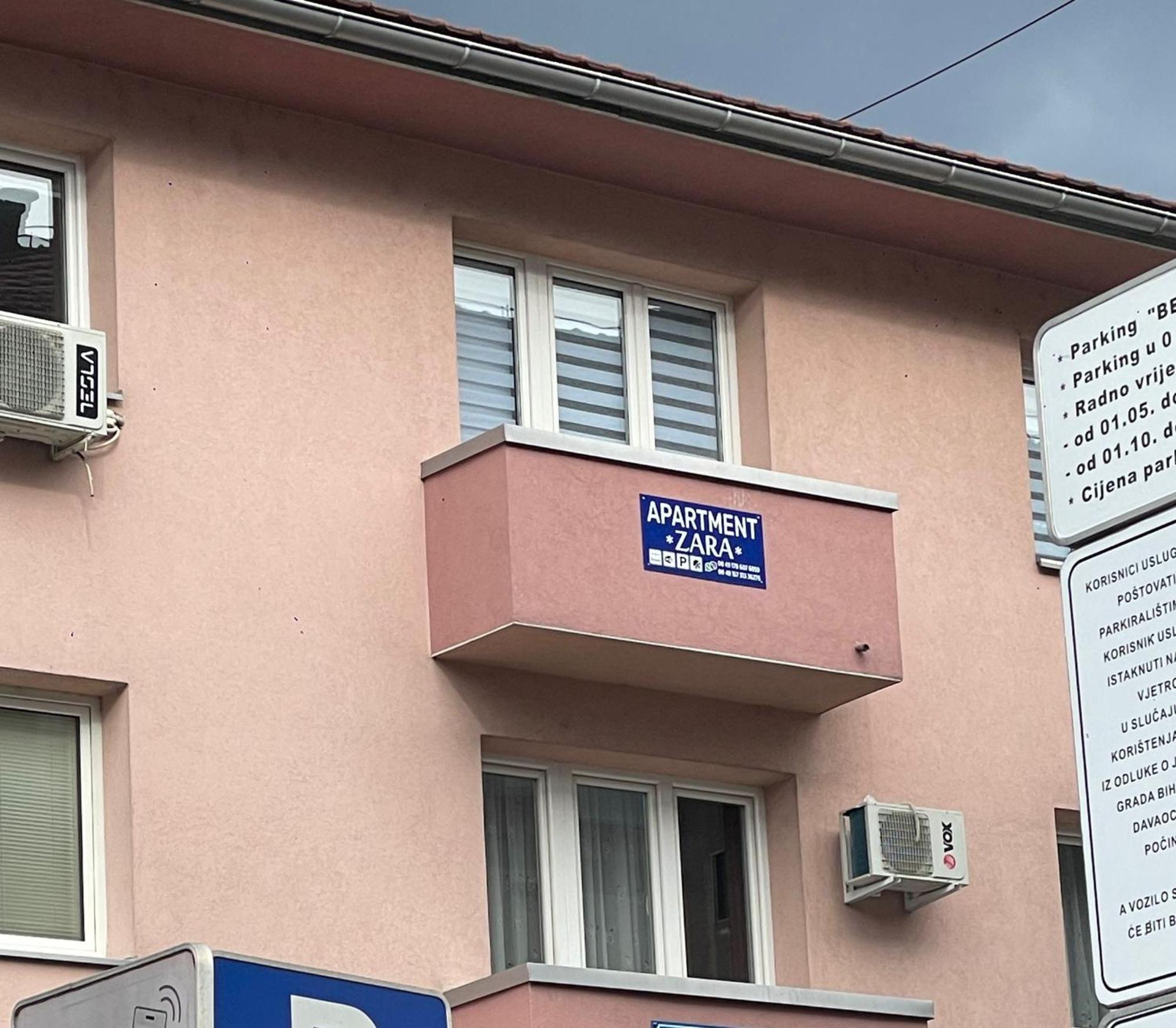 Apartment Zara Bihać Esterno foto
