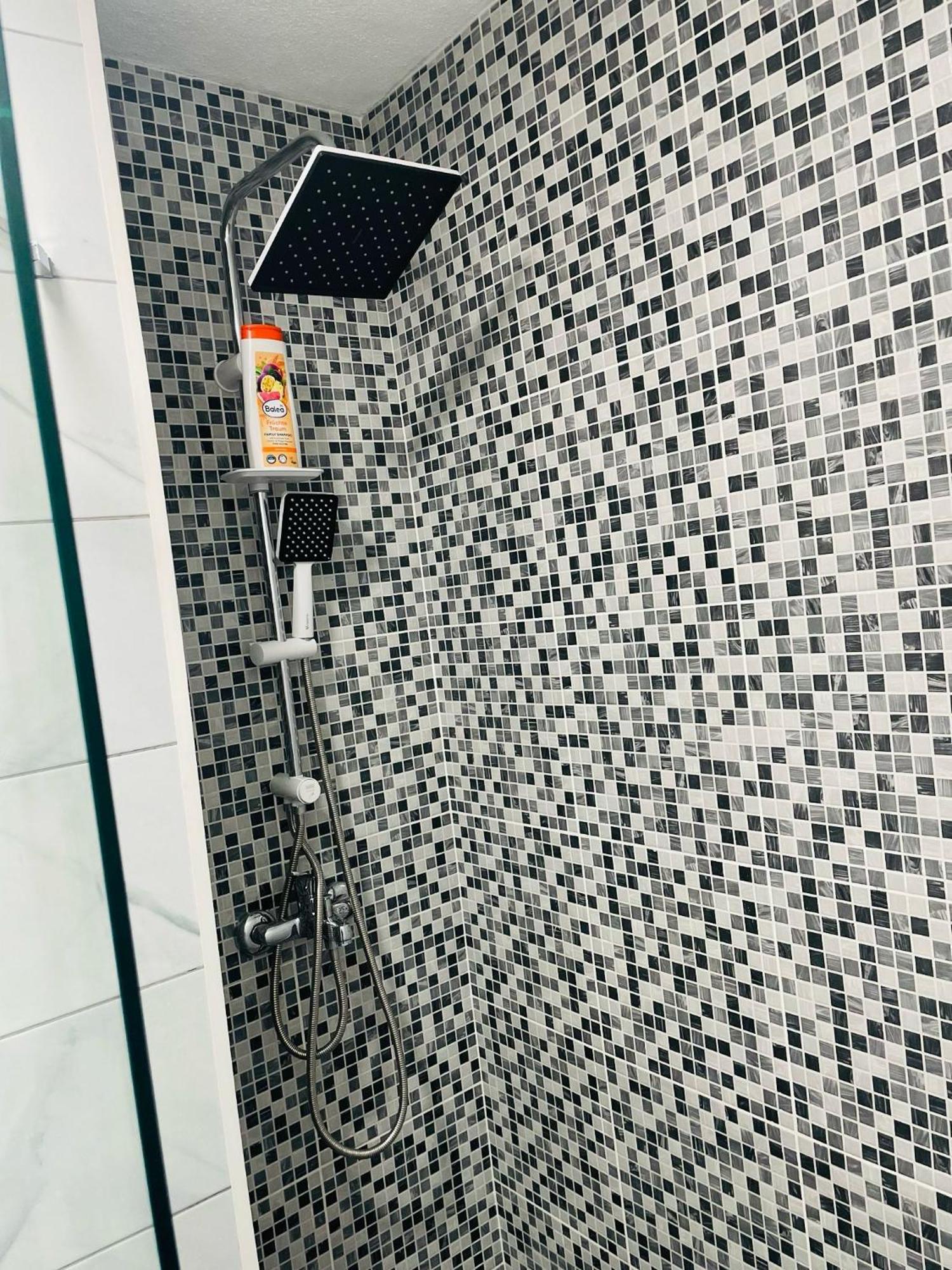 Apartment Zara Bihać Esterno foto